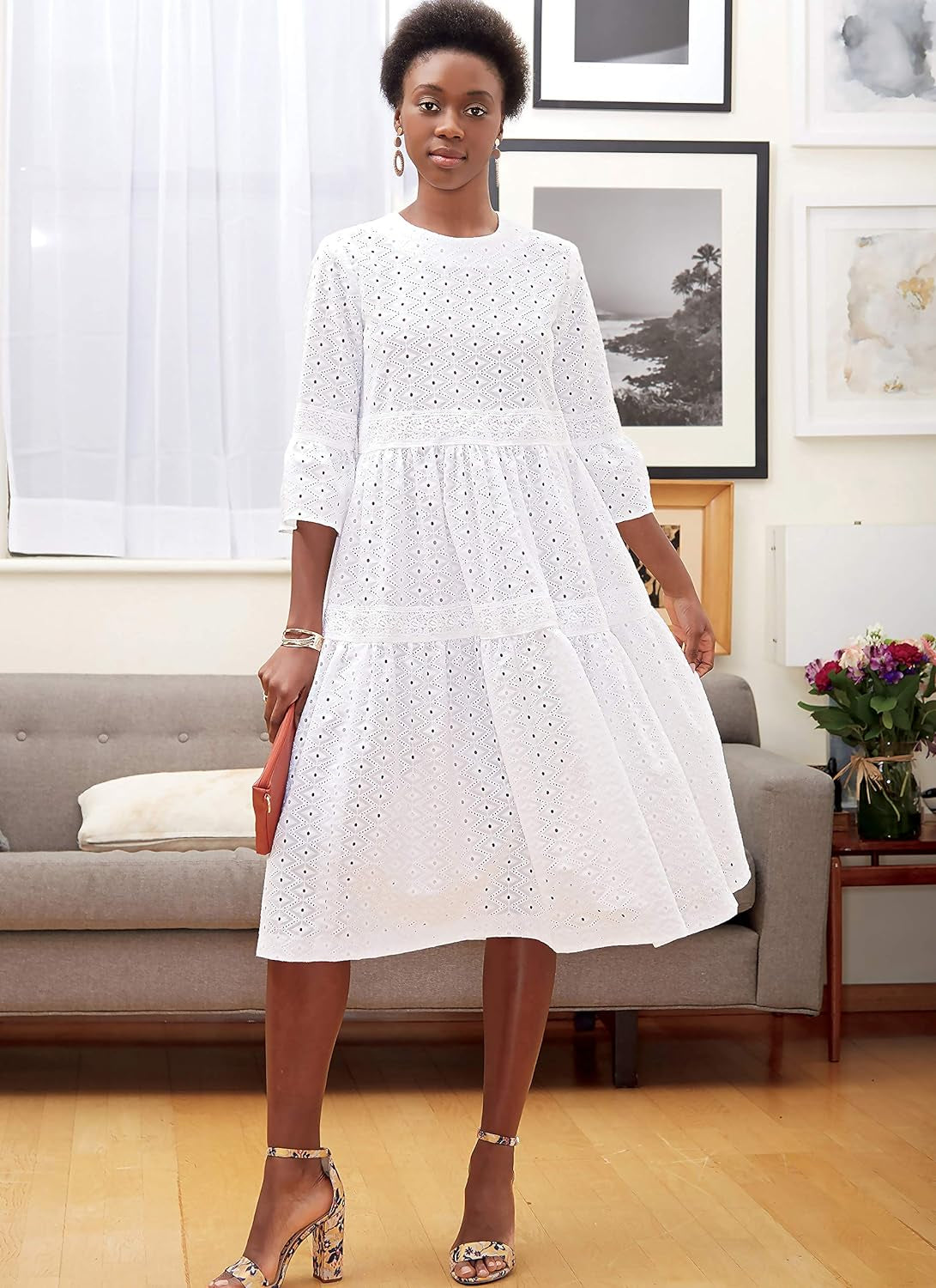Patterns  Women'S Knee Length Pleated Dress, Sizes 6-14 Sewing Pattern, White