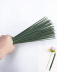 100 Pcs Plastic Floral Stem 6.69 Inch/17Cm, Artificial Flower Rod Flower Stem Wire Making Accessories, DIY Crafts Bouquet Stem Flower Arrangements Decor Supplies (Green - 17 Cm)