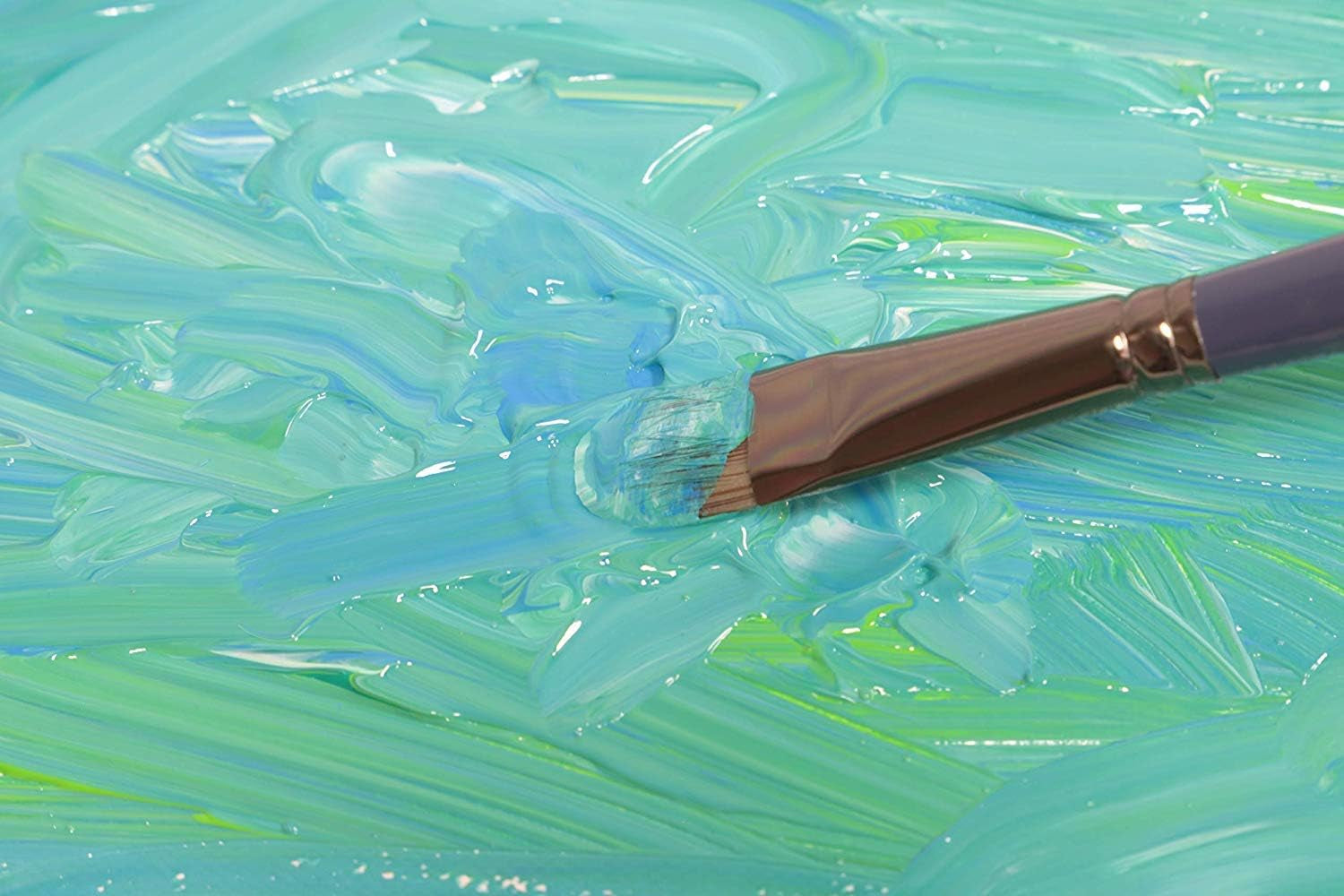 Premium Paint Brush Set 15 Piece, Includes 15 Different Brushes in a Roll Case with Magnetic Closure, Suitable for Watercolour, Acrylic and Oil Painting