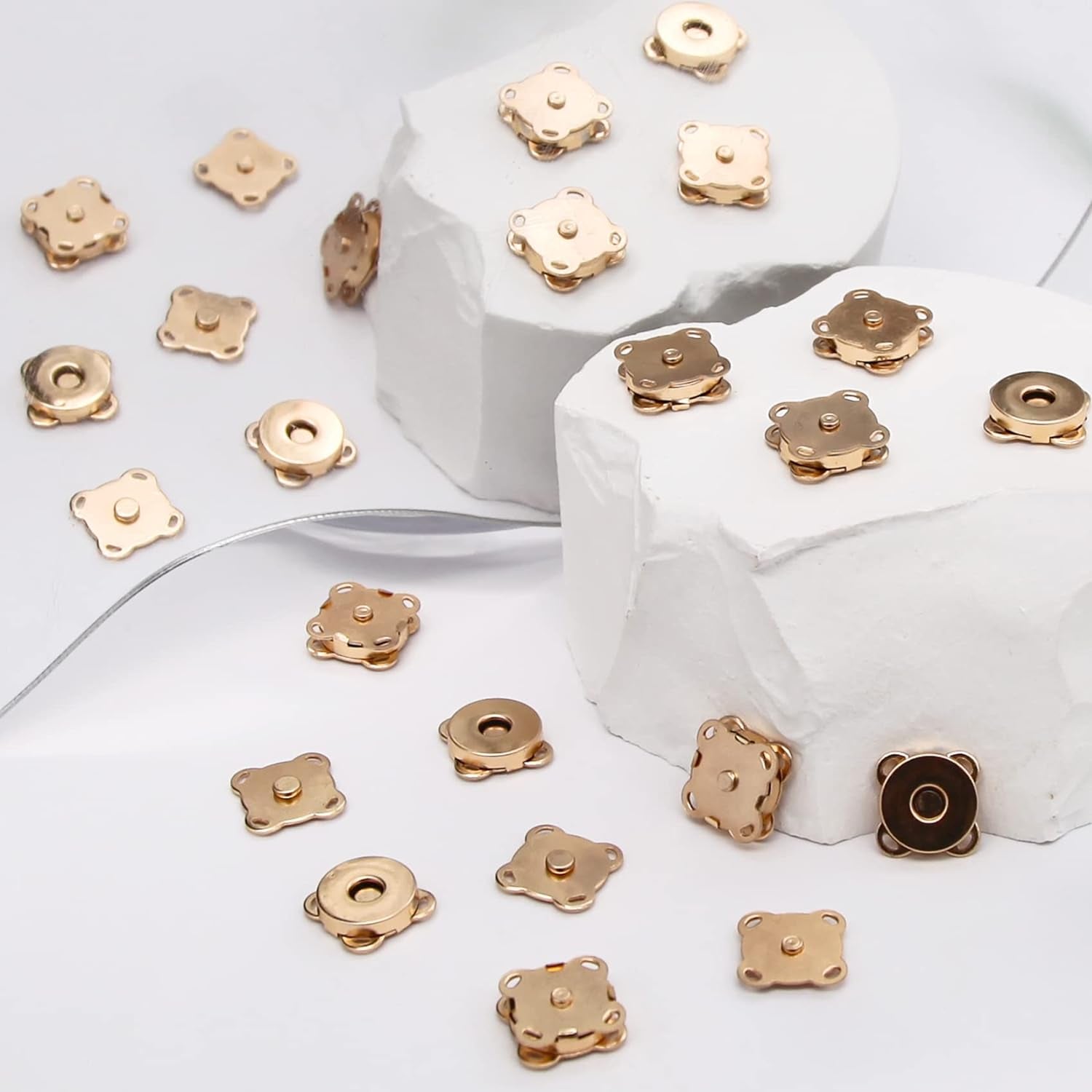 Magnetic Snaps Buttons, Plum Magnetic Snap Closures for Purses Handbags Clothes Bags Scrapbook, 15Mm Magnet Button Closure Fastener for Sewing DIY Craft (Gold)