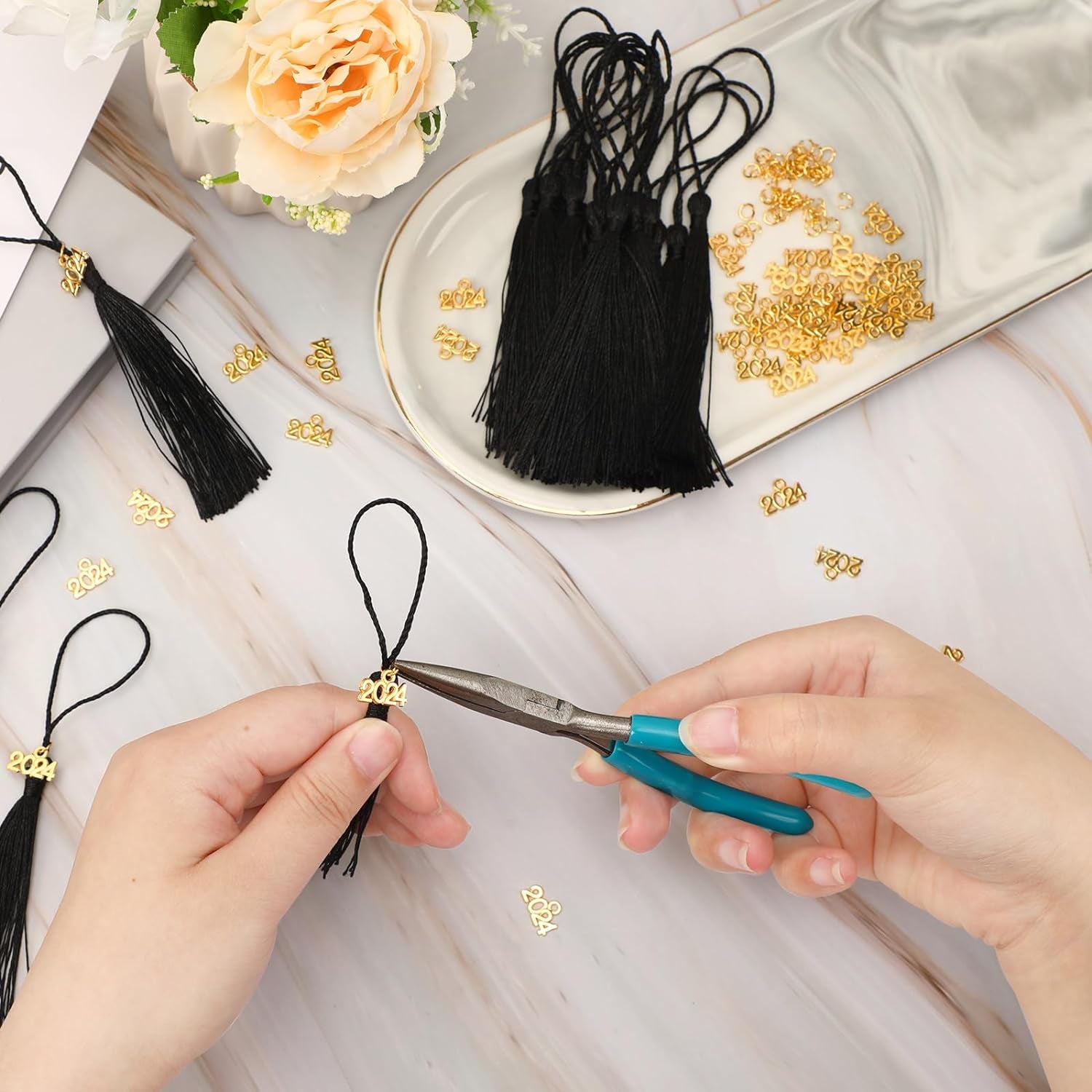 Preschool Graduation Tassels, 120Pcs Mini Graduation Tassels with 120Pcs 2024 Year Charms for Graduation Cap Keychain Jewelry Making, Bookmark Tassels for DIY Crafts Ornaments Project, Black