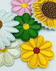 17Pcs Daisy Flower Iron/Sew on Patch, Sunflower Embroidered Appliques Patches for DIY Clothes Backpacks Hats Jeans Jackets