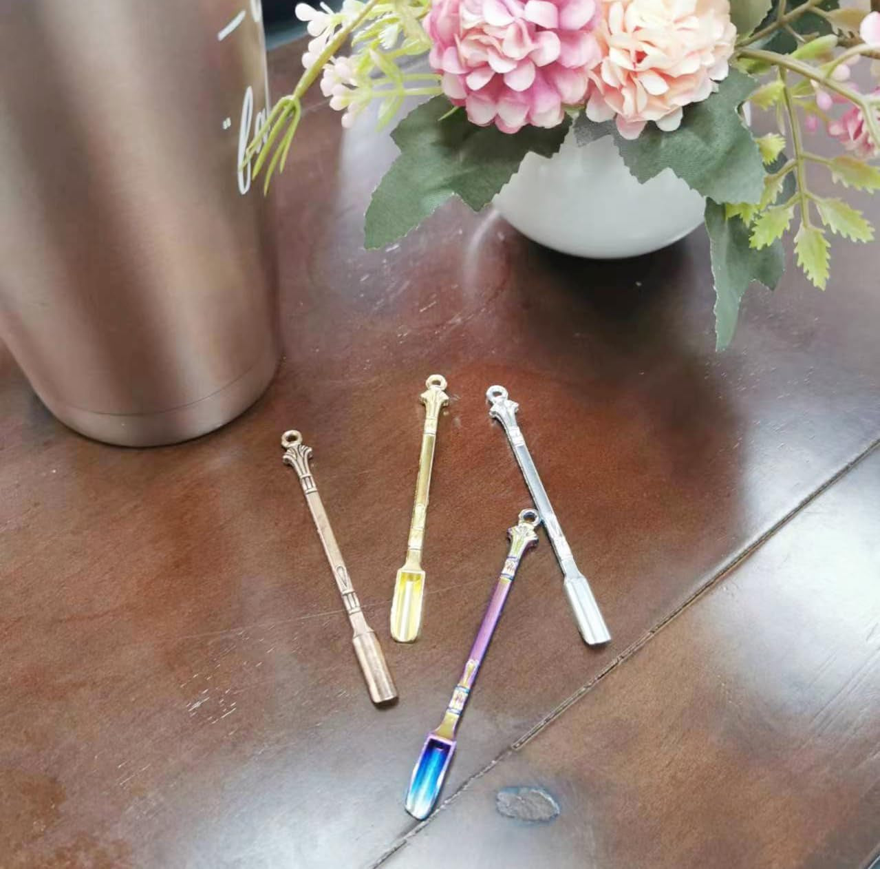 Mini Spoon Metal Medicine Spoon Shovel,Mini Shovel Home Supplies Pendants Necklace (Rainbow)