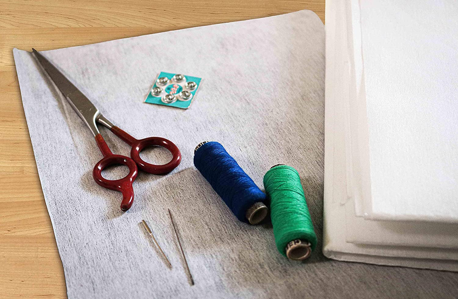 Medium Weight Iron on Fusible Interfacing for Sewing Projects, (40 Inch X 3 Yard) White Non-Woven, One Sided