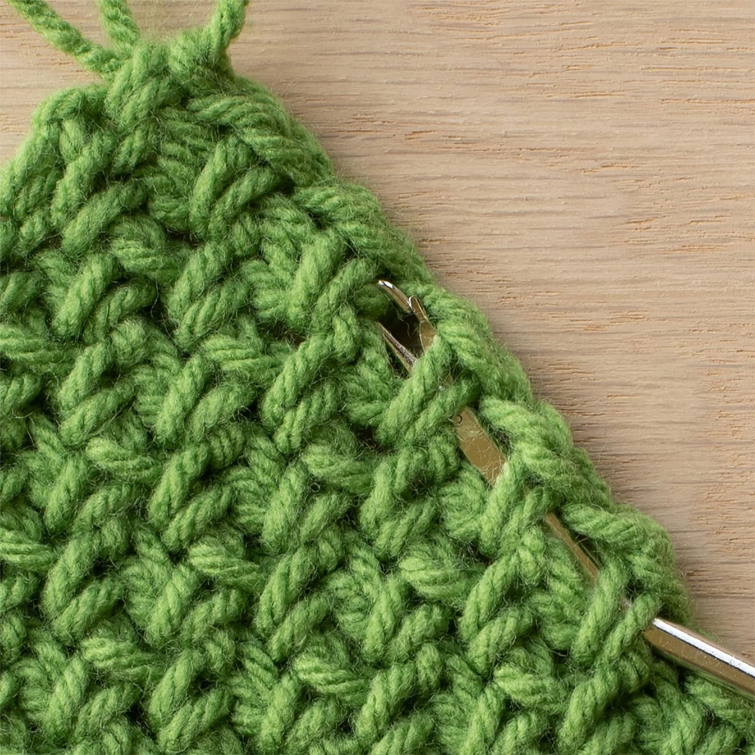 Offset Ergonomic Latch Hook Tool Craft Accessory, 6.5" L, Blue