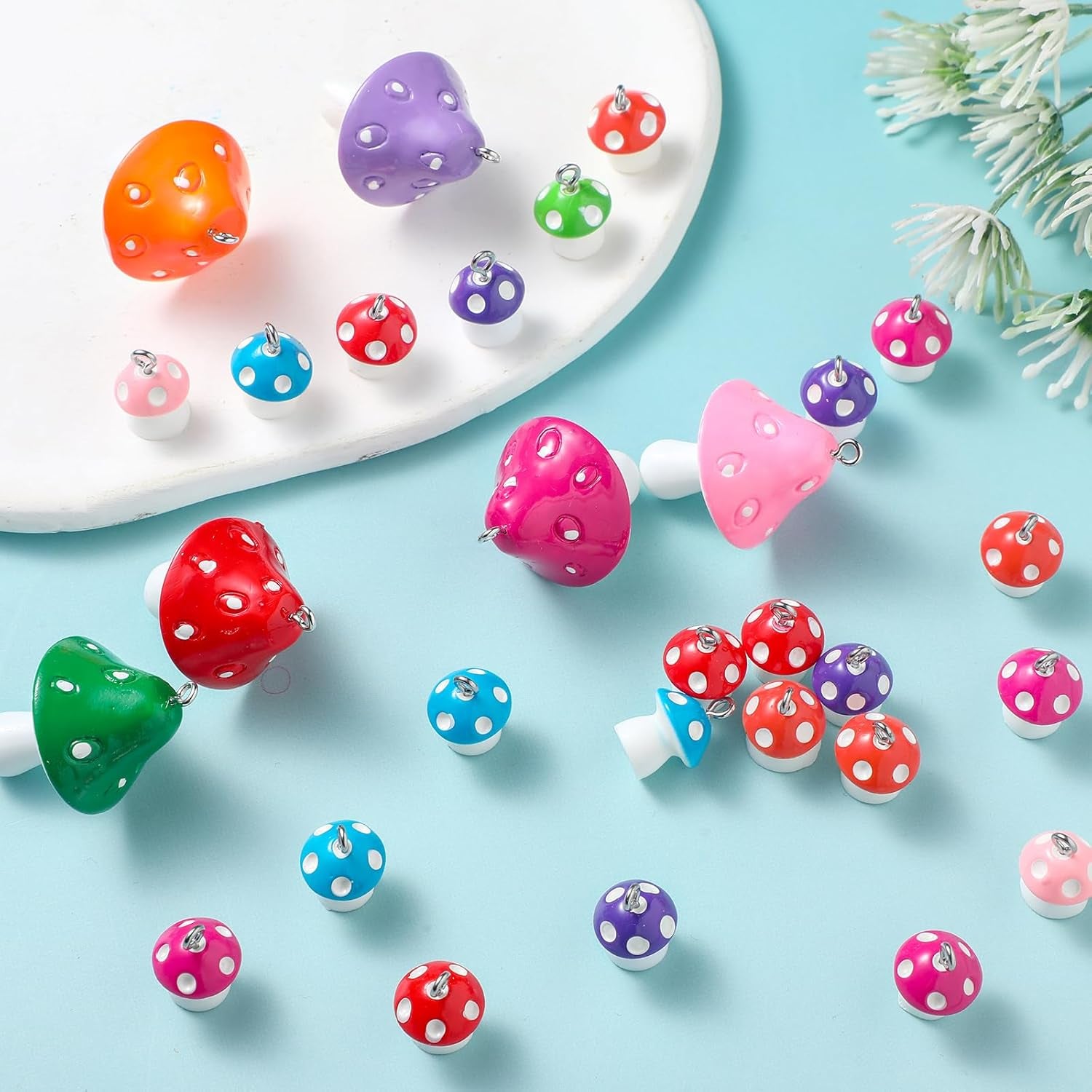 Mushroom Pendant Charm, Resin Cute Mushroom Shape Charms DIY Pendant Jewelry Pendants for Bracelets Necklaces Earrings Keychains DIY Crafts Making