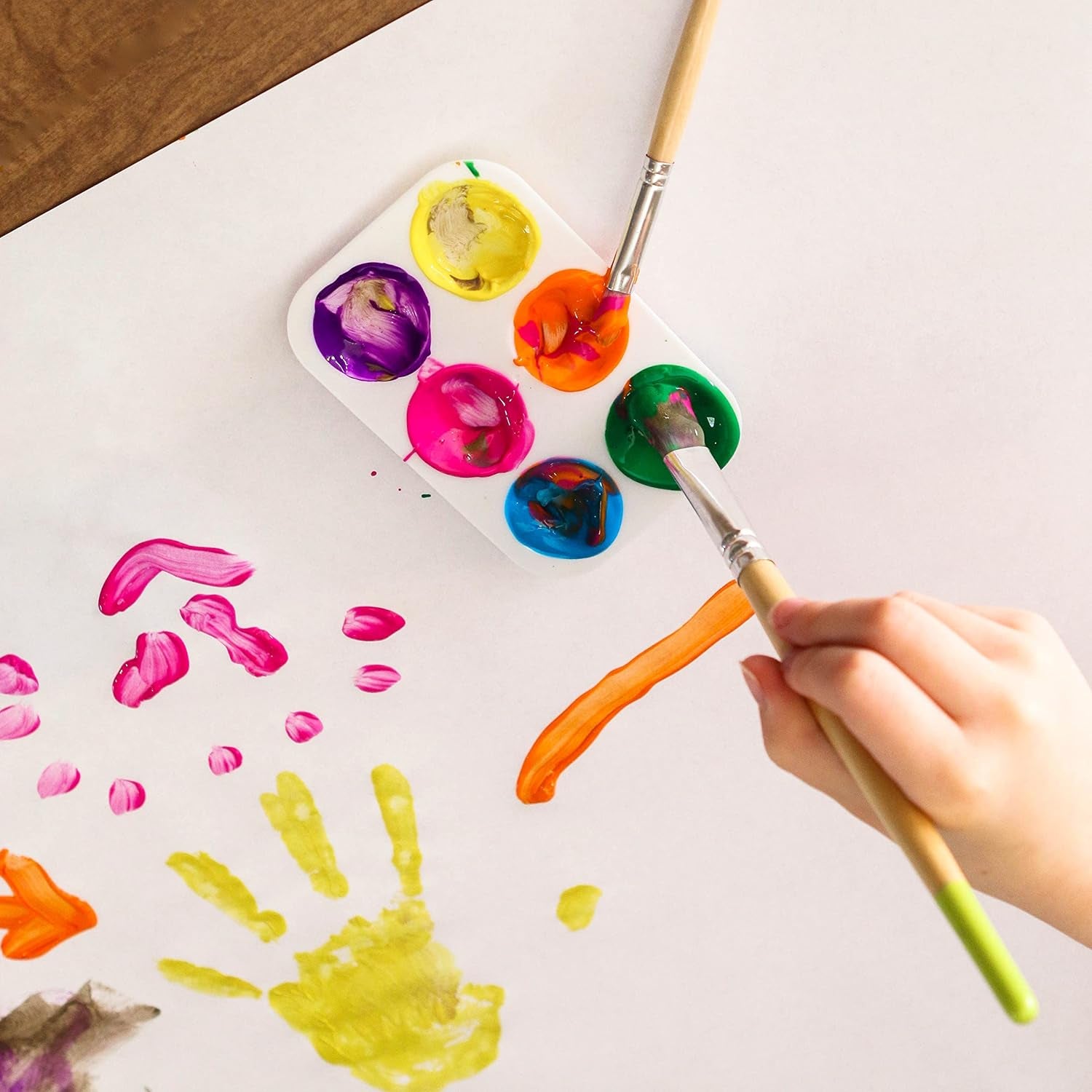 2 Pack of 18-Inch Easel Paper Roll for Arts & Crafts, Fits Most Standard Kids Easels, 100-Foot Rolls, 18"X100'