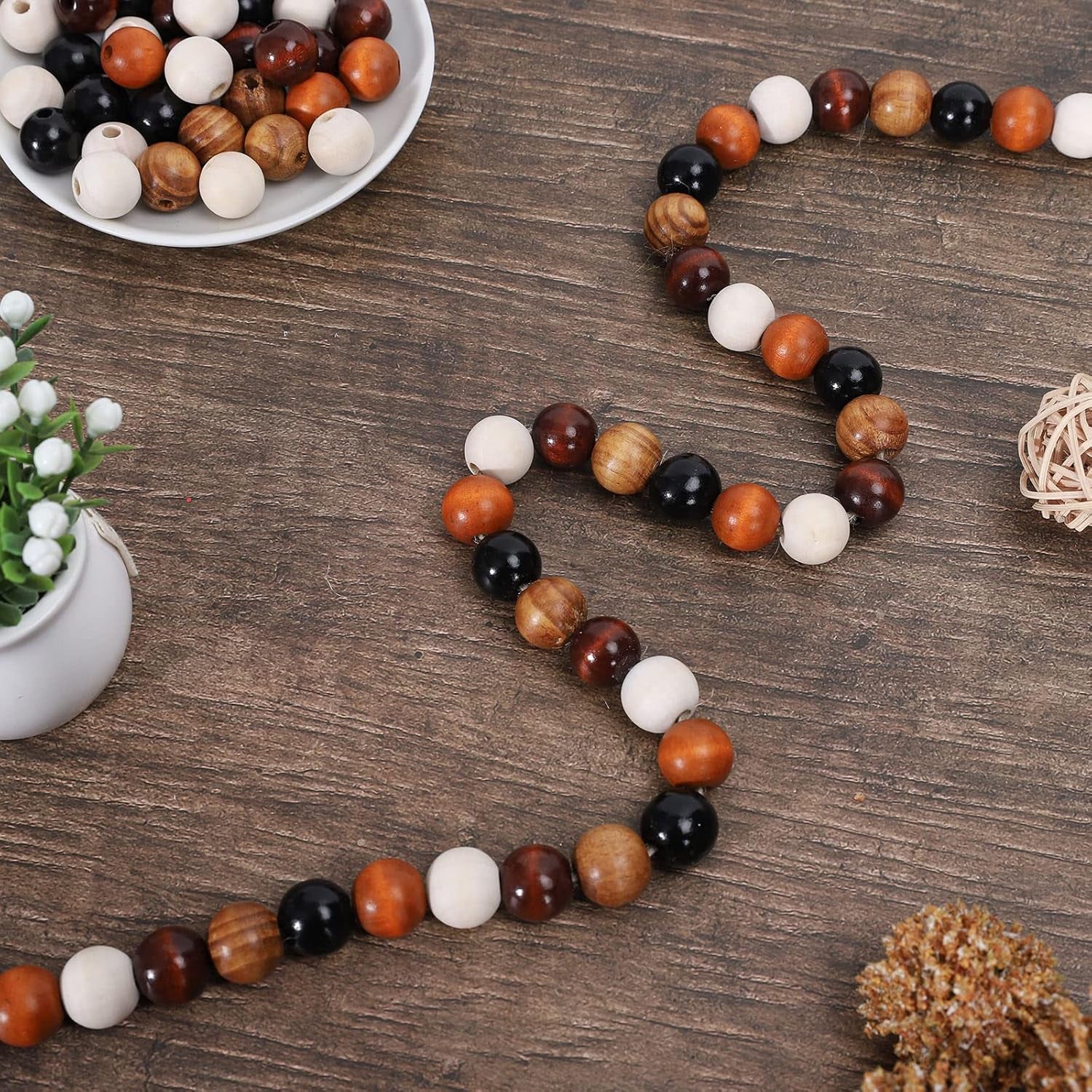 240Pcs Farmhouse Rustic Fall Wood Beads Natural round Wooden Beads Colorful Wood Beads with Hemp Rope Handmade Polished Boho Beads for Home Decor DIY Crafts Bracelet Necklace Making Supplies