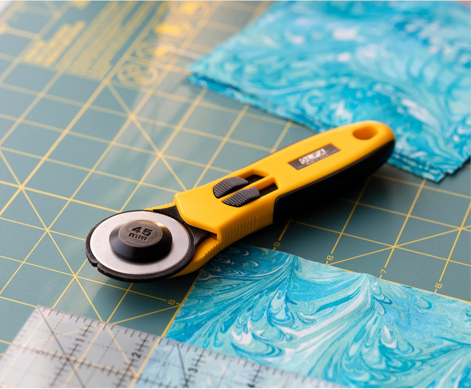 Rotary Cutter, 45Mm Quick-Change, RB45-1 Tungsten Steel Blade, Comfortable Rubber Grip, Ideal for Sewing, Quilting, Crafts, Replacement Blade:  RB45-1, Alloy Steel Blade, Made in Japan