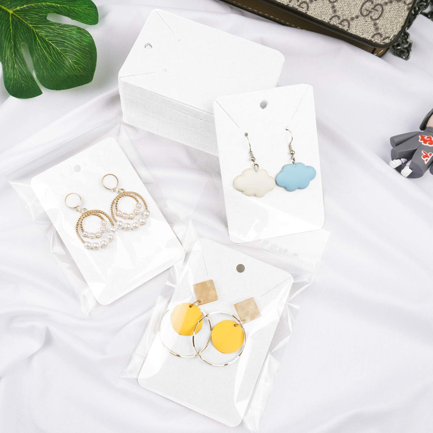 Earring Cards Necklace Display Cards with Bags,150 Pcs Earring Display Cards, 150 Pcs Self-Seal Bags, Kraft Paper Tags for DIY Ear Studs(White)