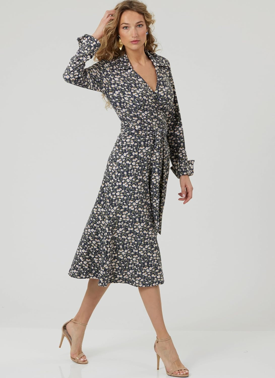 Vogue V2000H5 Misses&#39; Wrap Dress Sewing Pattern Packet by Diane Von Furstenberg, Design Code V2000, Sizes 6-8-10-12-14