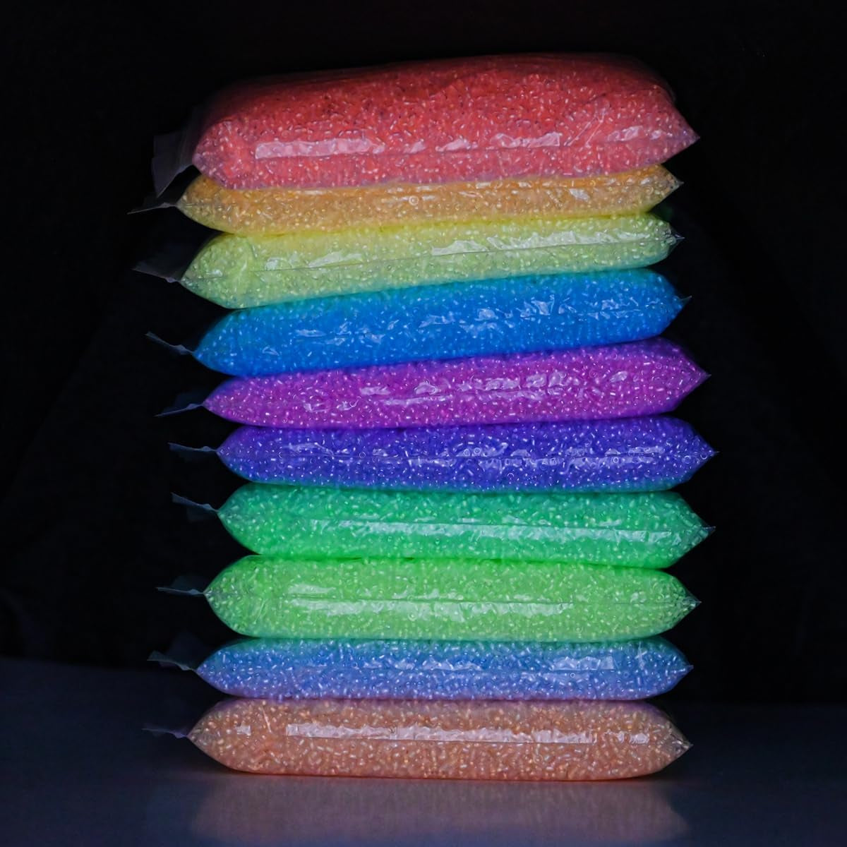 3000Pcs Uv Beads Color Changing Beads Glow Seed Beads 4Mm 6/0 Glass Beads Glow in the Dark Beads Luminous Seed Beads for Bracelets Jewelry Making DIY Crafts(4Mm, Multicolor)