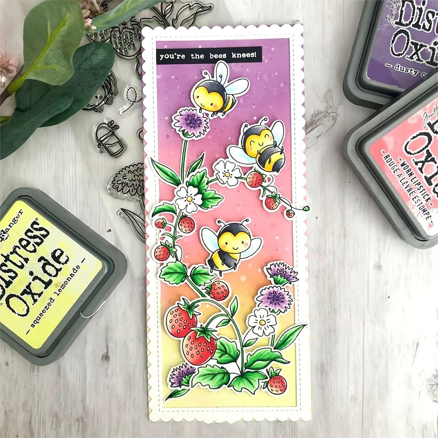 Bees and Strawberries and Sunflowers Stamps and Dies Set for Card Making,Clear Stamps and Metal Cutting Dies Sets for Scrapbooking DIY Album Card Making Supplies