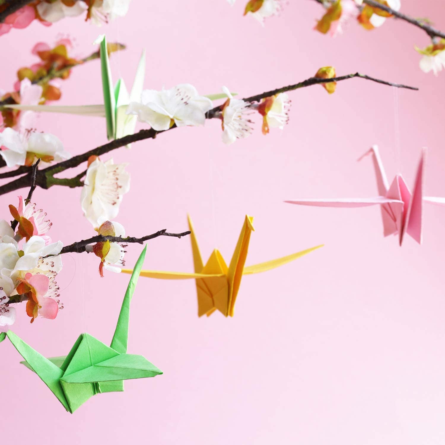 200 M Clear Nylon Invisible Thread String for Hanging Christmas Ornaments, Bracelet Making, Sew Hobby, Clear Beading Thread with Bead Needle (0.25Mm)