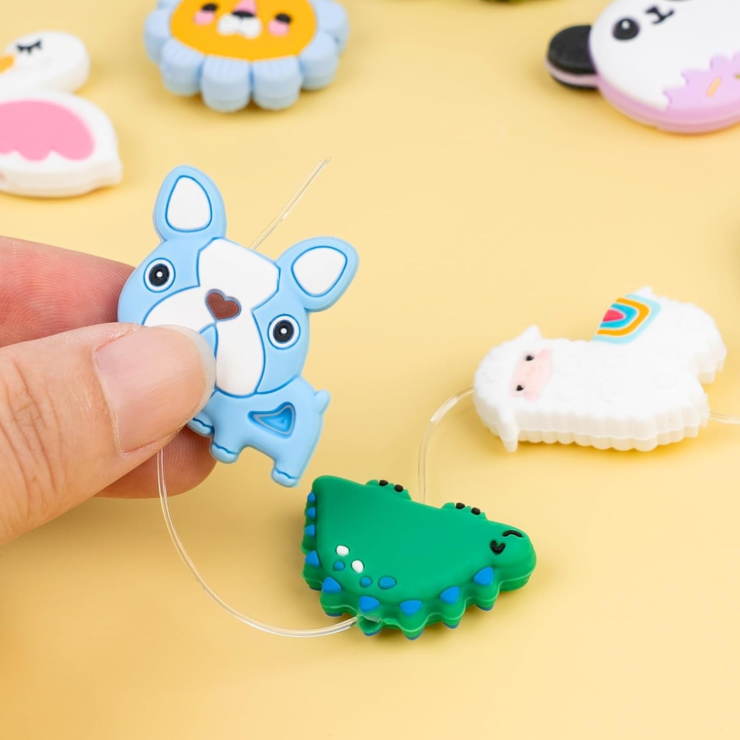 Silicone Focal Beads for Pens Characters Silicone Accessory Kit 18 Pcs Colorful round Silicone Beads for Keychain Making Bracelet Necklace Handmade Crafts (Animal)