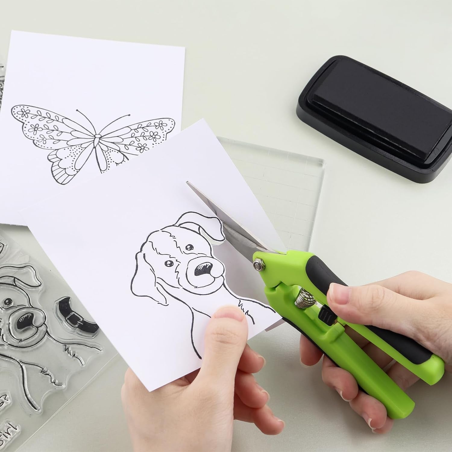 2 Ergonomic Spring-Action Scissors,Spring-Loaded Craft Shears with Stainless Steel Blades,For Cutting Intricate Details and Tight Patterns for People with Arthritis or Limited Hand Strength