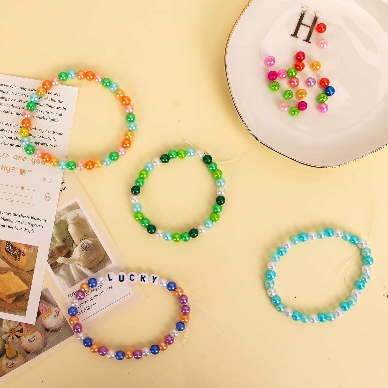 1960Pcs Pearl Beads 28 Colors with 200Pcs Letter Beads for Bracelets Making Multicolor Pearl Beads for Jewelry Making Necklace Earrings Crafting