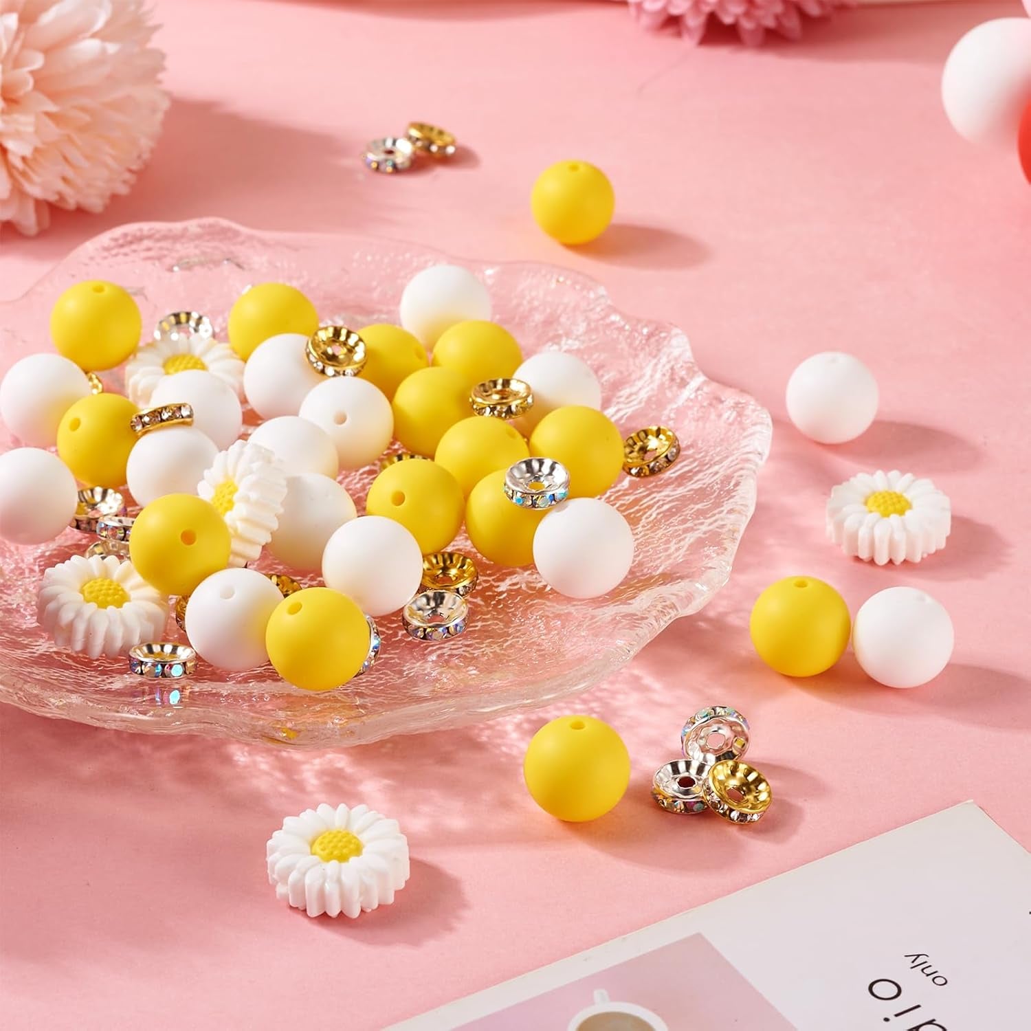 65Pcs Daisy Flower Silicone Focal Beads Yellow Silicone Rubber Beads Summer Focal Bracelet Beads Glass Rhinestone Beads for Necklace Spring’S Festival Jewelry Making