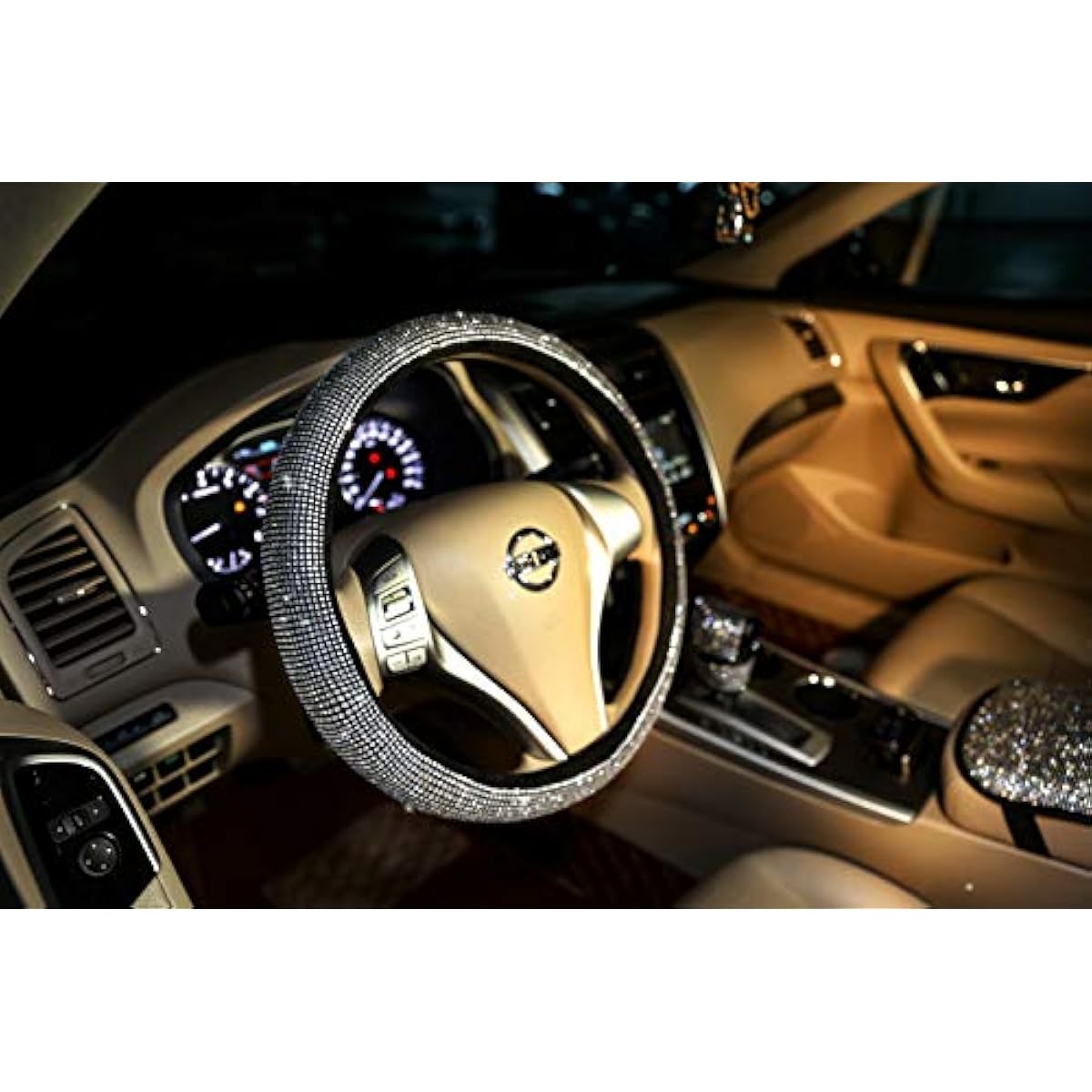 Luxury Diamond Rhinestone Steering Wheel Cover – Universal Fit &amp; Anti-Slip