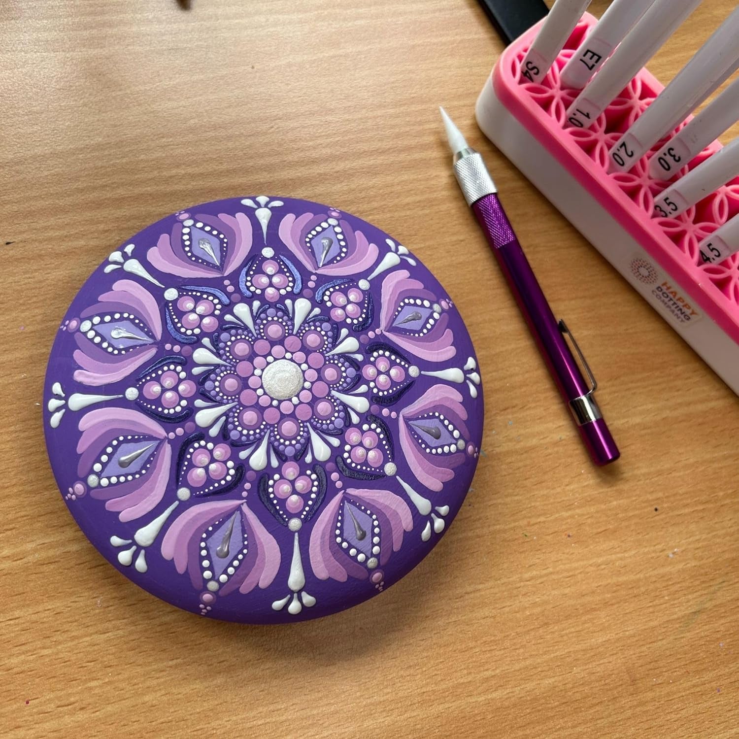 Erasable Soapstone Marker with Holder Idea for Dotting Mandala Art Guidelines on Dark Surfaces - White Grey Color