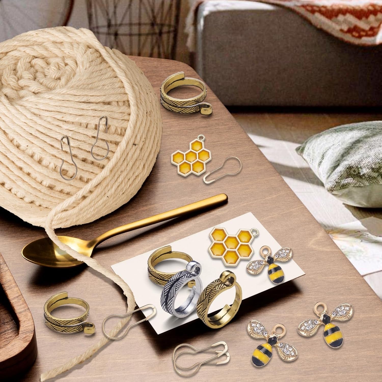 20 Pcs Cute Bee Honeycomb Stitch Marker, 2 Pcs Adjustable Knit Crochet Loop Ring for Crocheting and Knitting, Alloy Crochet Stitch Marker Knitting and Crocheting Accessories