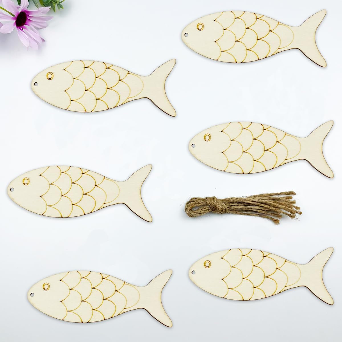 30Pcs Unfinished Fish Shaped Wood Cut Out Fish Wood DIY Crafts Cutouts Blank Wooden Fish Shaped Hanging Ornaments for Wedding Birthday Ocean Animal Themed Party Decoration