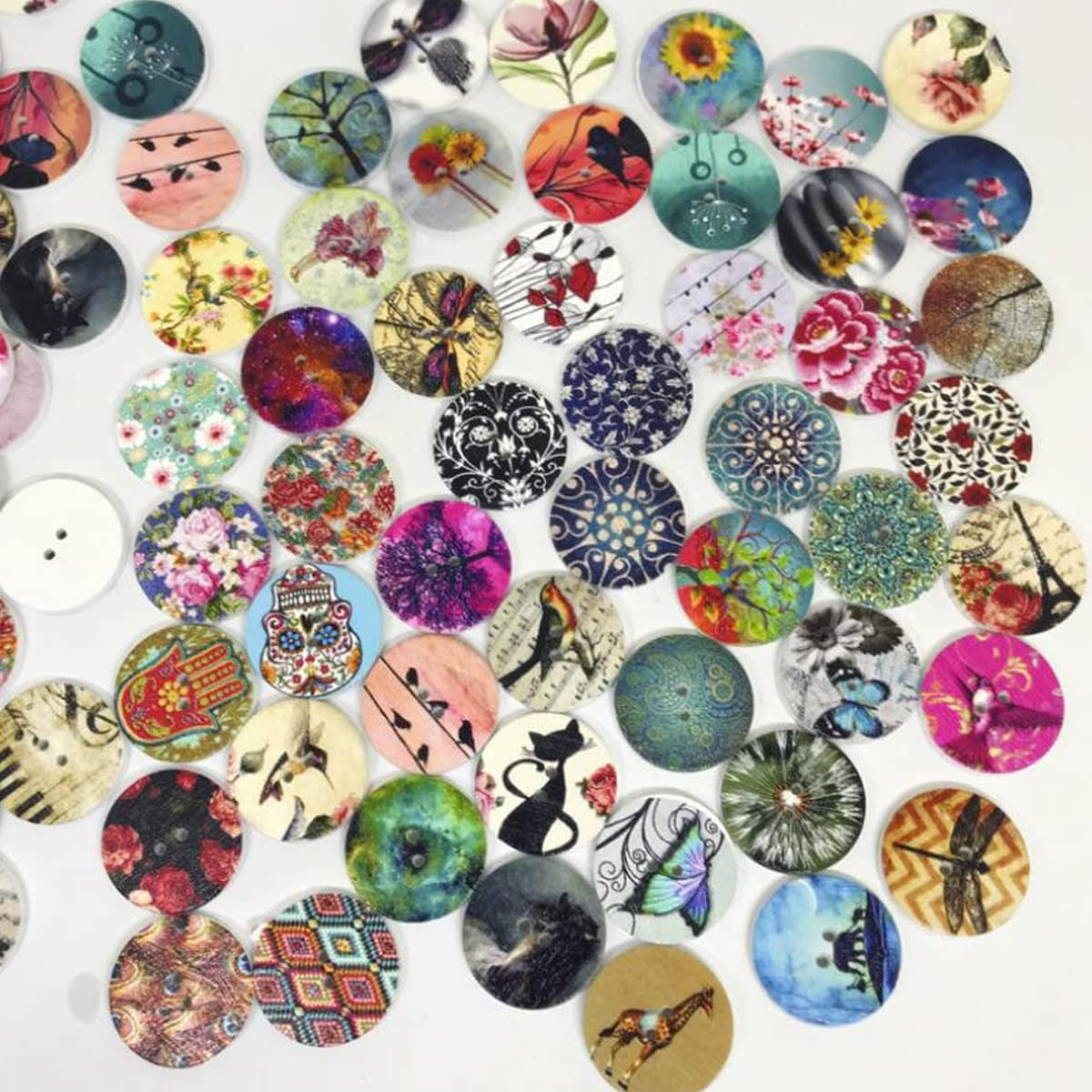 400 Pcs Wooden Buttons,Many Styles Decorative Sewing Button,Buttons for Crafts,2 Holes round Decorative Painted Wood Buttons,Cute Buttons,3D Buttons for DIY Sewing(20Mm,15Mm,25Mm)