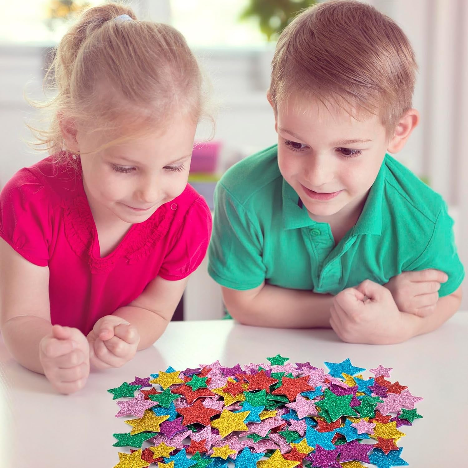 540Pcs Glitter Foam Star Stickers Self Adhesive Stars Wall Stickers for Scrapbooks Greeting Cards Home Birthday Party Graduation Decoration