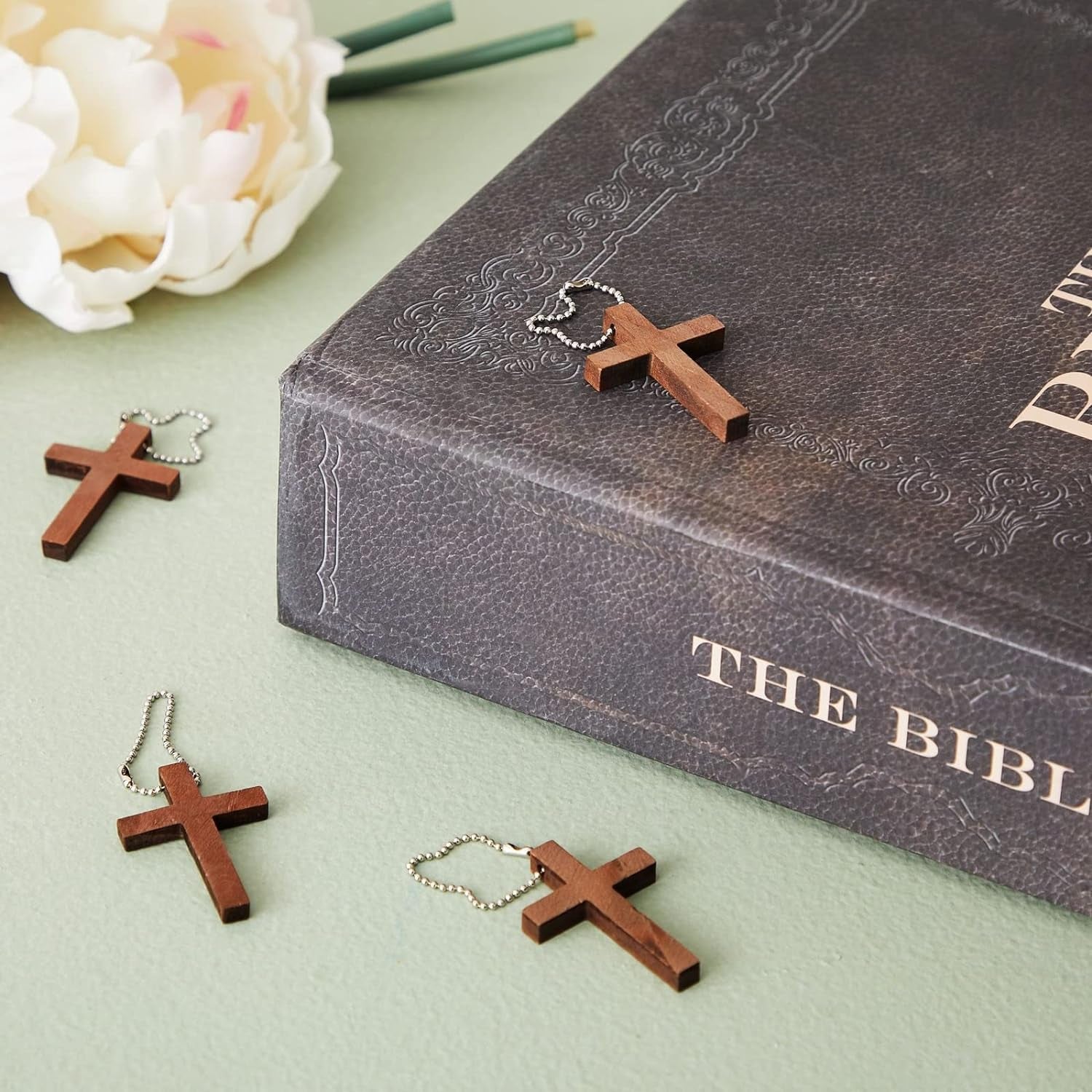 50-Pack Mini Wooden Cross Keychains Bulk for Christian Party Favors, Easter Crafts, Necklace and Bracelet Charms for Jewelry Making (1.2X1.7 In)