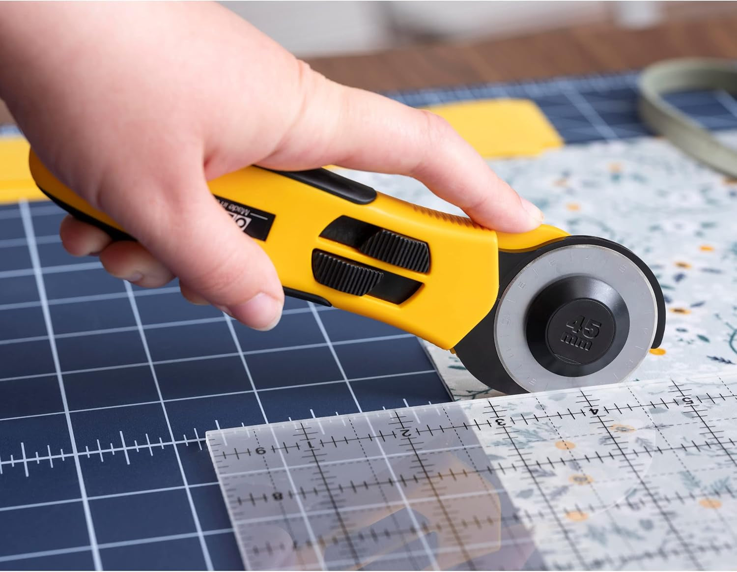 Rotary Cutter, 45Mm Quick-Change, RB45-1 Tungsten Steel Blade, Comfortable Rubber Grip, Ideal for Sewing, Quilting, Crafts, Replacement Blade:  RB45-1, Alloy Steel Blade, Made in Japan