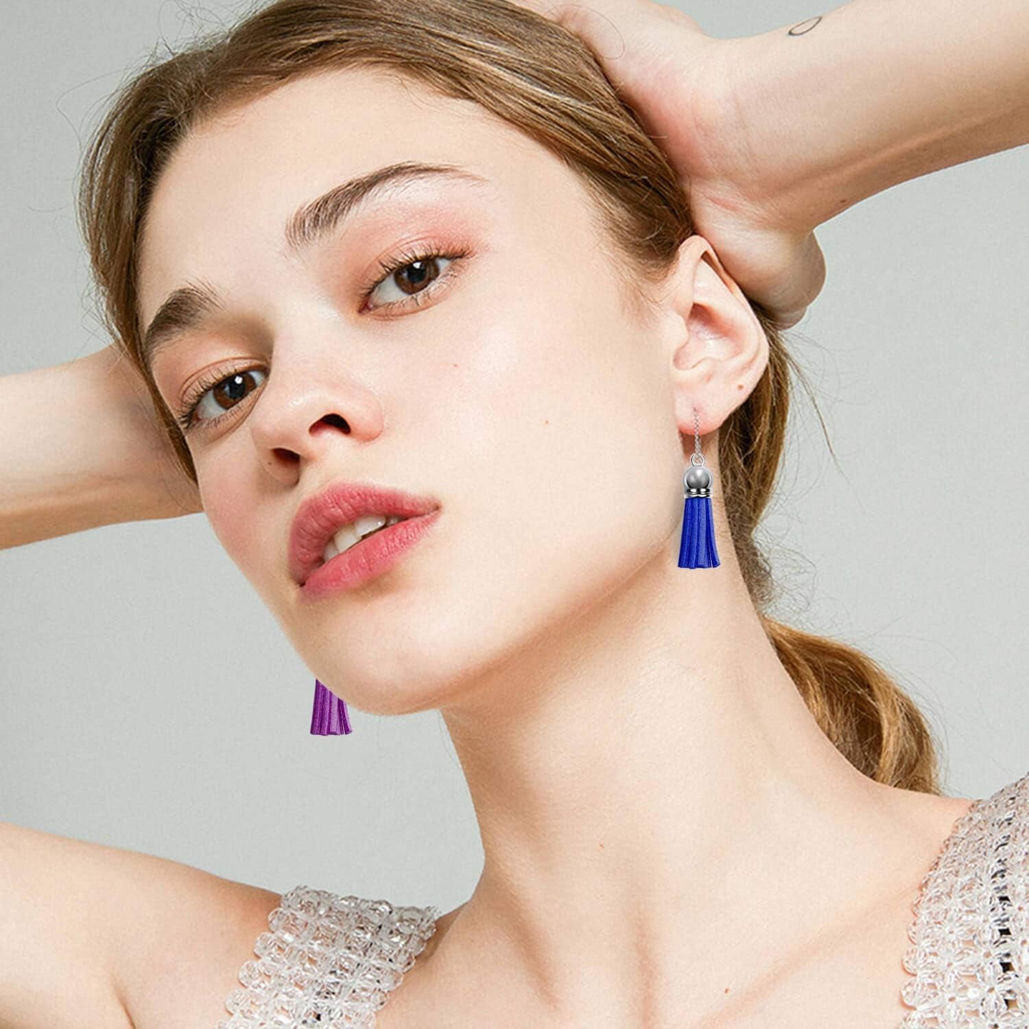 200Pcs Leather Keychain Tassels Bulk for Crafts, Acrylic Blanks, Charms, Earrings, Bracelets and Jewelry Making (40 Colors)