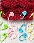 300 Pcs Stitch Markers,15 Colors Knitting Crochet Locking,15 Pcs Large Eye Blunt Sewing Needles with Storage Box