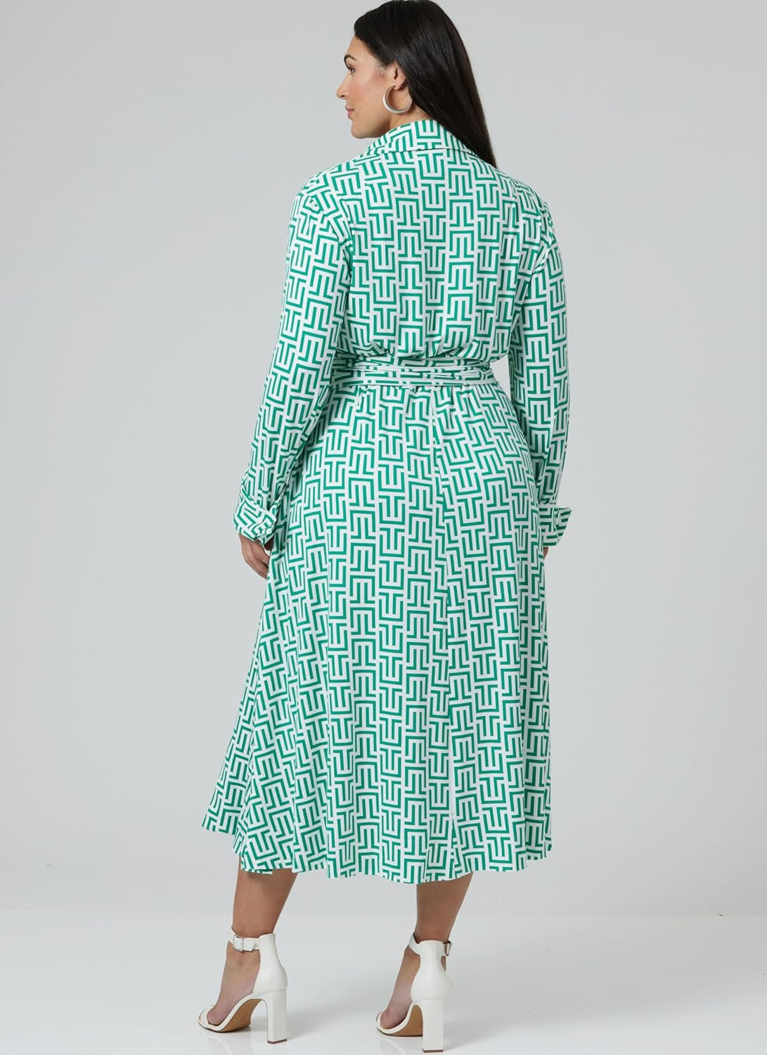 Vogue V2000H5 Misses&#39; Wrap Dress Sewing Pattern Packet by Diane Von Furstenberg, Design Code V2000, Sizes 6-8-10-12-14