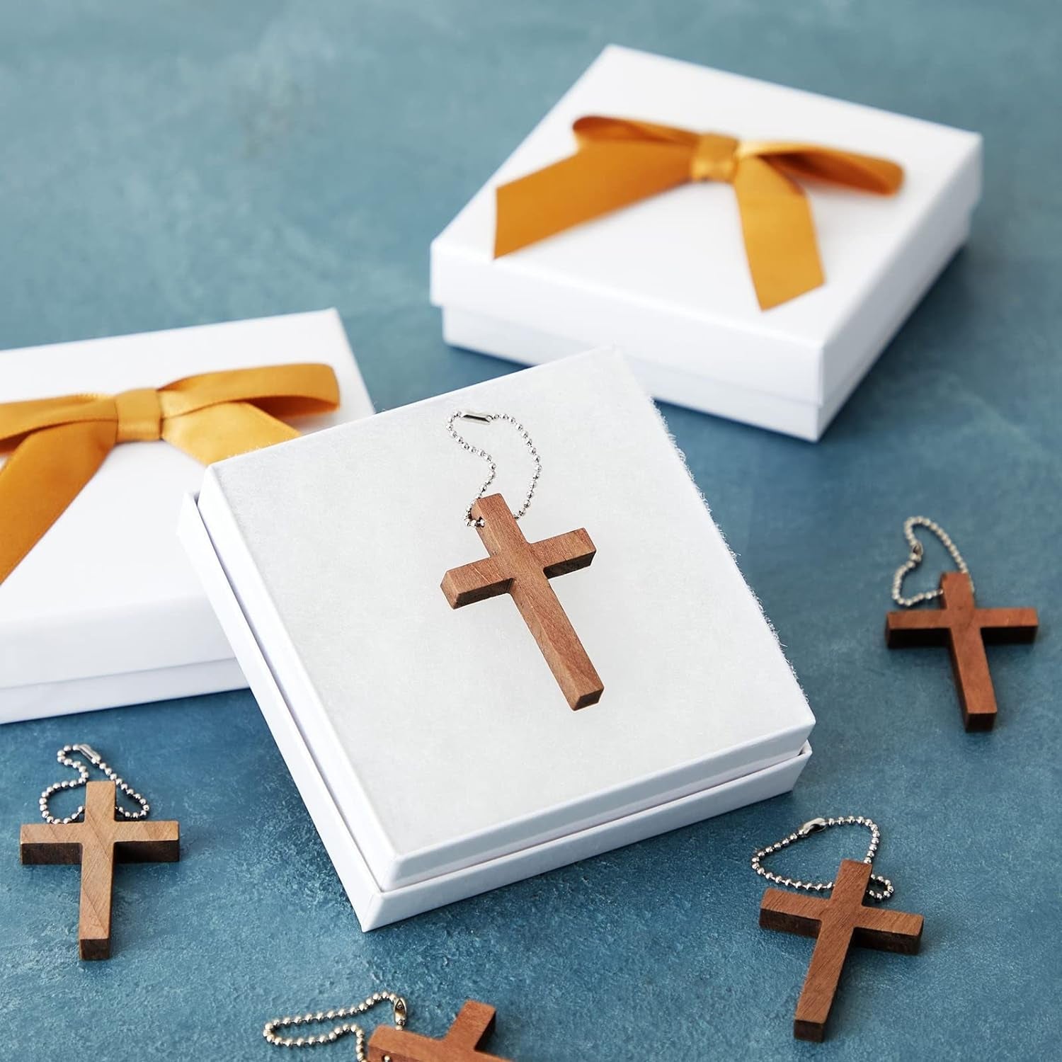 50-Pack Mini Wooden Cross Keychains Bulk for Christian Party Favors, Easter Crafts, Necklace and Bracelet Charms for Jewelry Making (1.2X1.7 In)