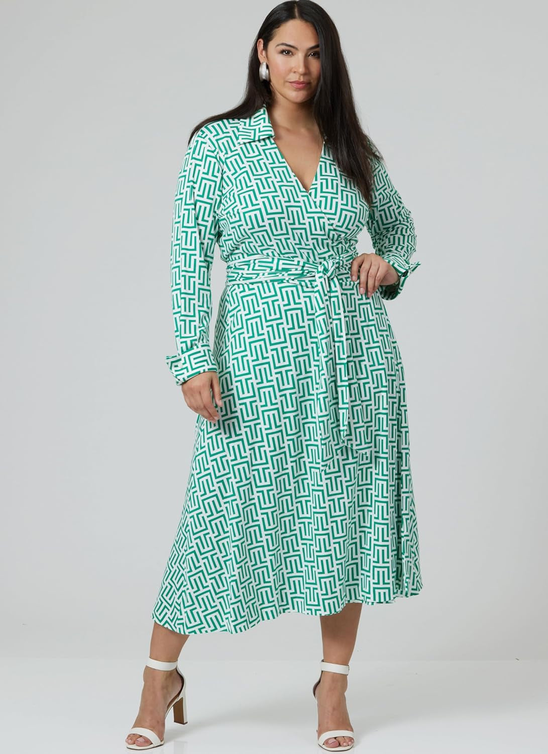 Vogue V2000H5 Misses' Wrap Dress Sewing Pattern Packet by Diane Von Furstenberg, Design Code V2000, Sizes 6-8-10-12-14