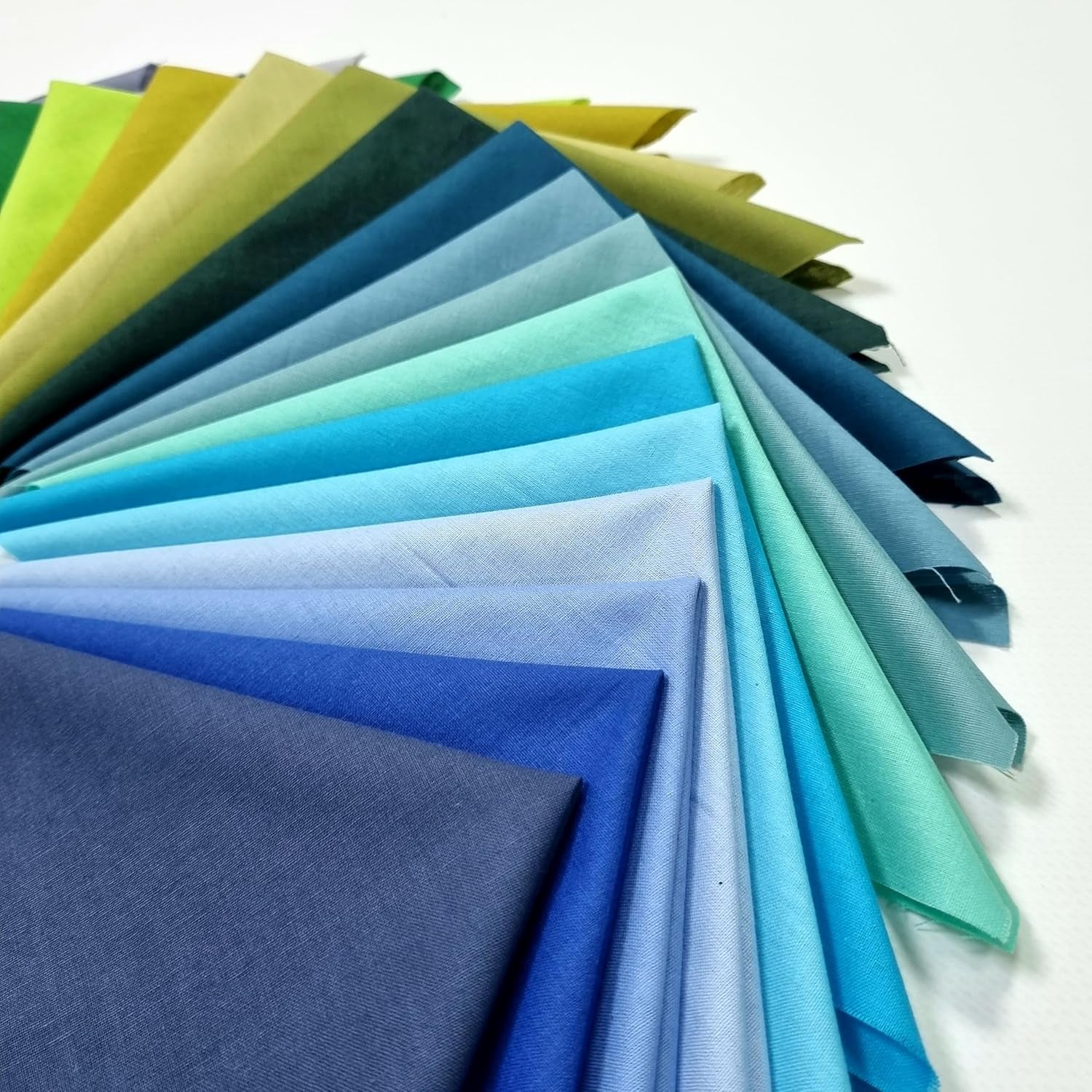 100% Cotton 50 PCS 8 X 8 Inches (20Cm X 20Cm) Softnes Cotton Fabric Bundle Squares for Quilting Sewing Fabric Squares for Craft Patchwork Fabric Set Turkish Quality (50 Solid Color Fabric Set)