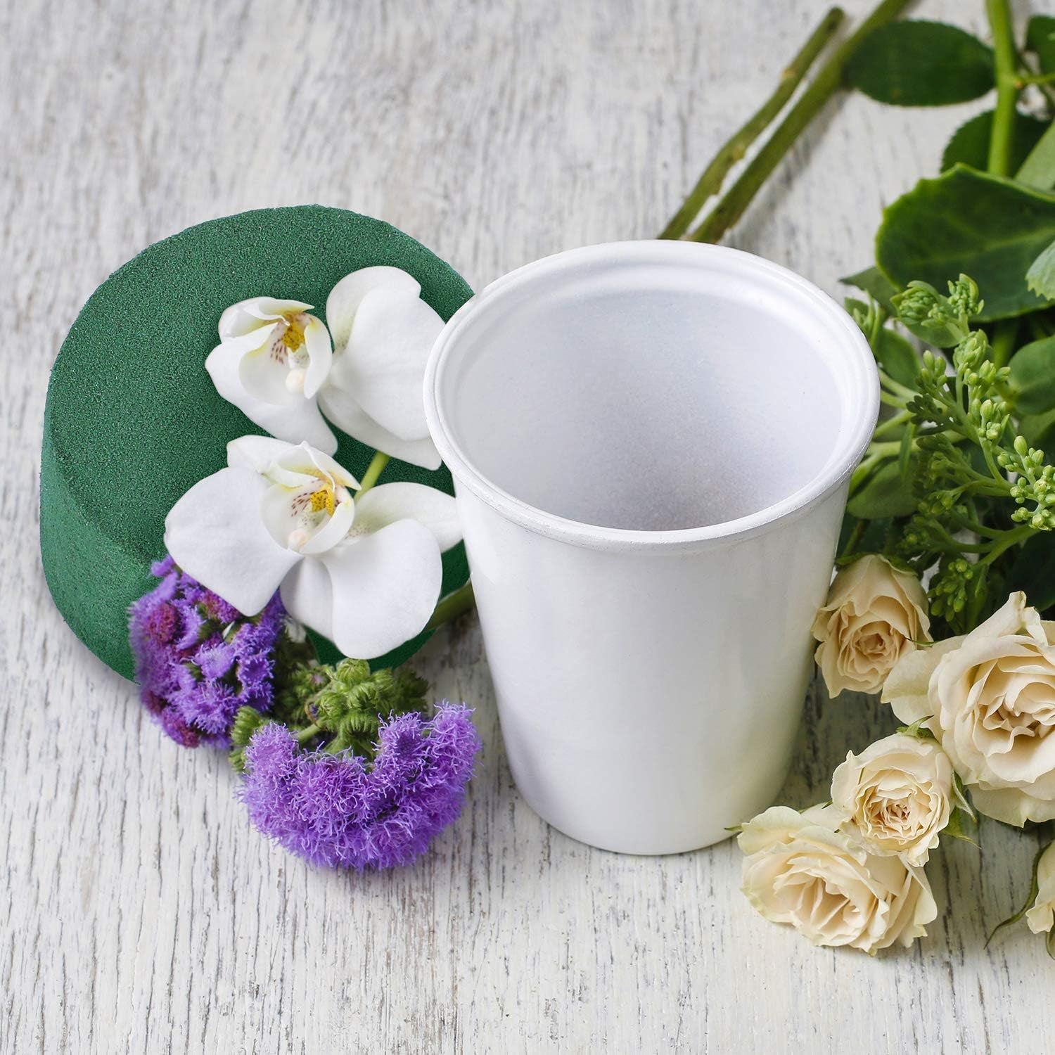 24 Pieces DIY Flower Arrangement Kit, 3.15 X 1.57 Inches Wet Floral Foam round Flower Arrangement Kit Green Wet Foam Block for Wedding, Aisle Flowers, Party Decoration