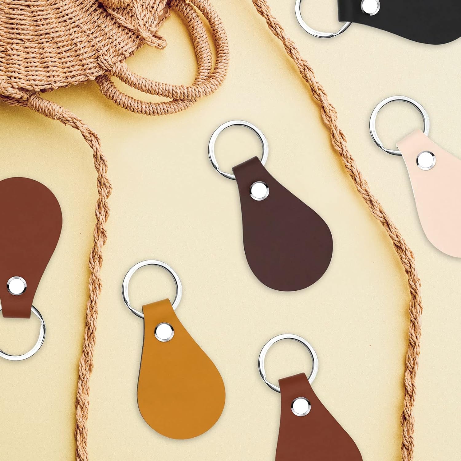20 Pack Leather Key Fob Kit PU Leather Keychain Blanks with Key Rings and Rivets Key Chain Blanks for DIY Craft Laser Engraving Keychain Making Leather Working (5 Colors)