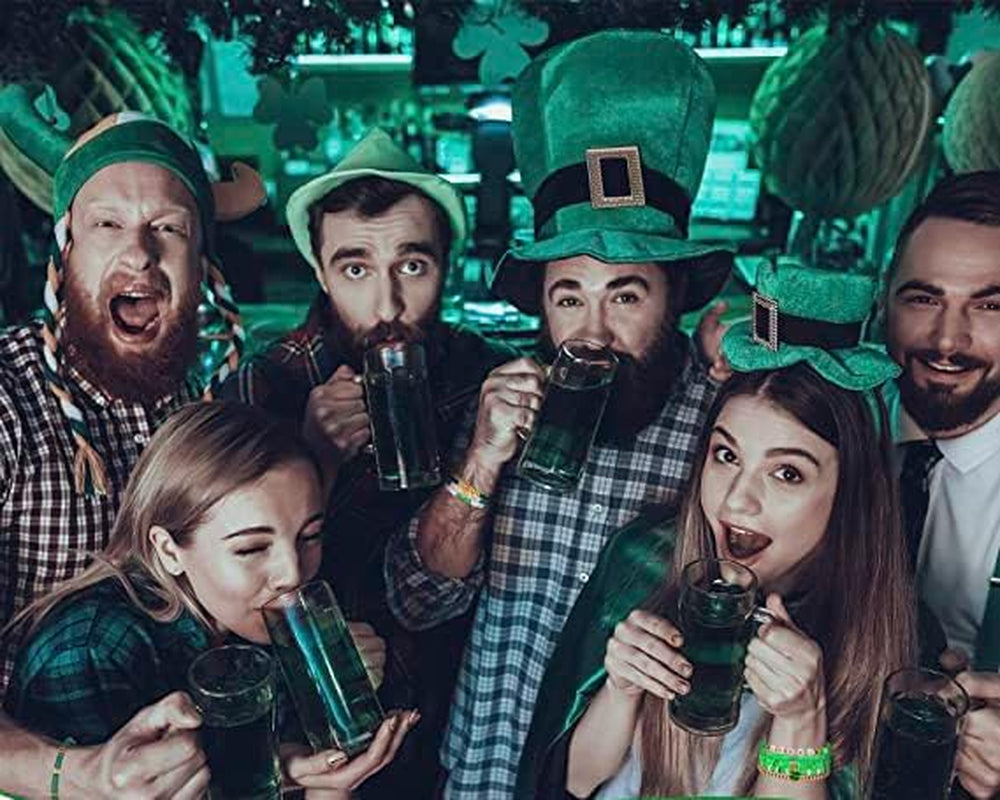 2566PCS+ St. Patrick'S Day Beads for Jewelry Making Green Heishi Pearl Star Letter Clay Wooden Irish round Loose Beads with Enamel Luck Shamrock Hat Pendants for DIY Necklace Bracelets Making Kit