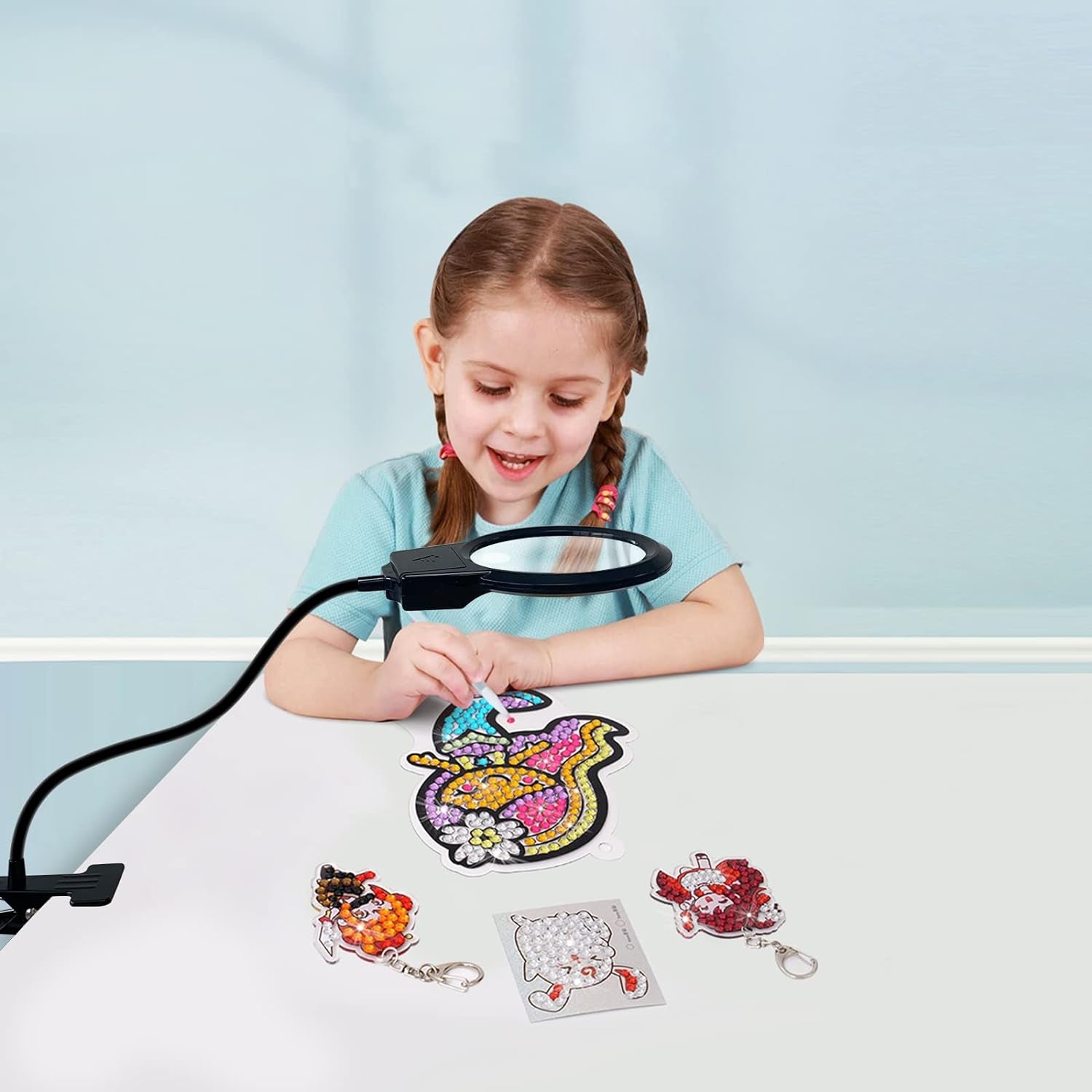 5D Diamond Painting Tools, LED Light with Magnifiers for Diamond Painting, 4X &amp; 6X Magnifier LED Light with Clip and Flexible Neck, 5D Diamond Painting and Cross Stitch Tool Accessory Magnifier Lamp