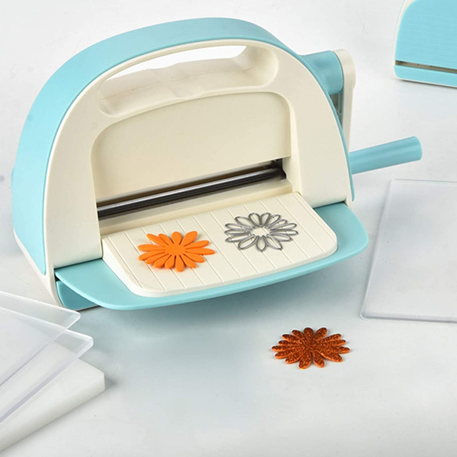 Dailytreasures 5 Set Cutting Dies Stencil, 32Pcs Metal Template Moulds Multi-Shape DIY Craft Embossing Tools for Album Scrapbooking Art & Mother'S Day Card Making(Heart/Square/Round/Butterfly/Flower)