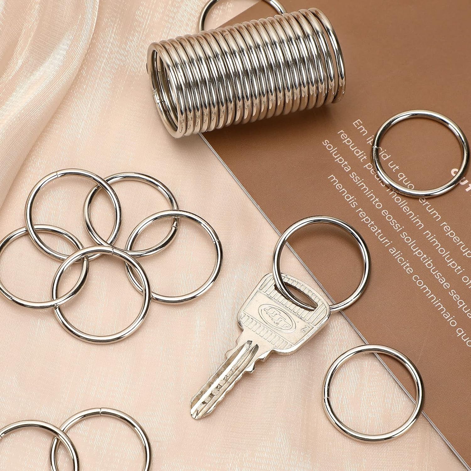 90Pcs 6 Sizes Silver Metal O Rings Multi-Purpose Heavy Duty round Ring for Hardware Bags Belts Dog Leashes Hanging Basket DIY Craft Supplies