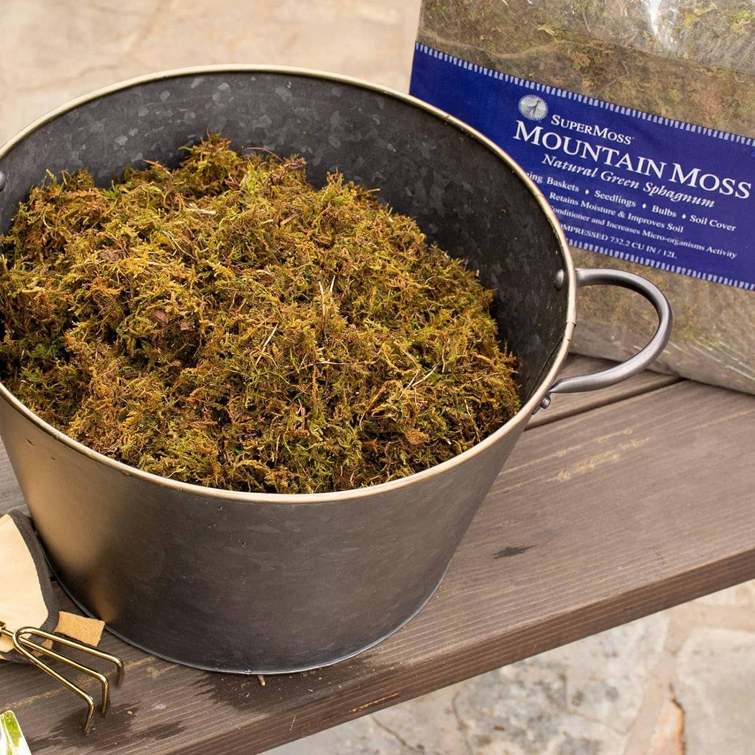 (23825) Mountain Moss Dried, Natural, 5Lb Small Bale