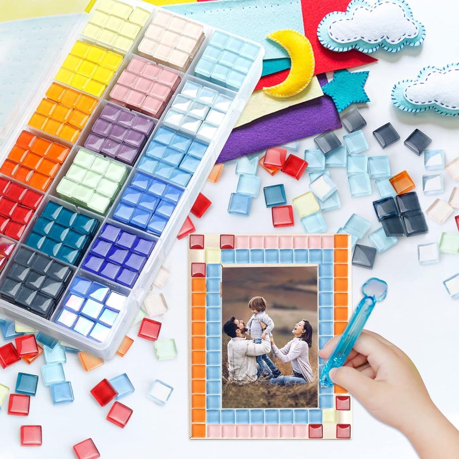 900 Pcs 2.2LB Glass Mosaic Tiles, 18 Colors 10Mm Mosaic Glass Pieces with Storage Box, Transparent Mosaic Tiles for Crafts Bulk, Mosaic Supplies for Home Decoration, Art Crafts