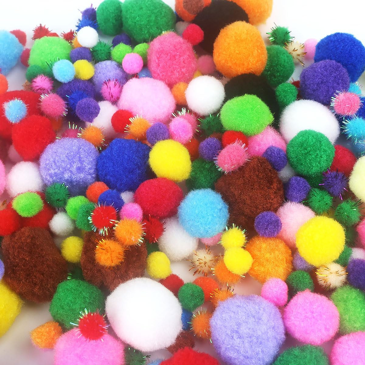 900 PCS Pompoms for Crafts,Pom Poms in Bright & Bold Assorted Colors,Pompoms for Arts and Craft Making Decorations，Assorted Sizes