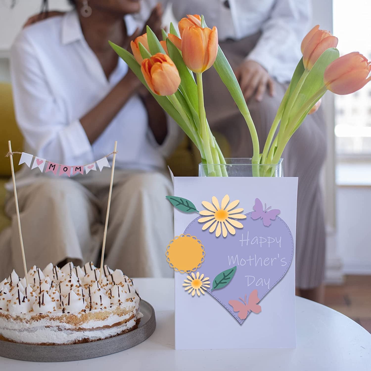 Dailytreasures 5 Set Cutting Dies Stencil, 32Pcs Metal Template Moulds Multi-Shape DIY Craft Embossing Tools for Album Scrapbooking Art & Mother'S Day Card Making(Heart/Square/Round/Butterfly/Flower)