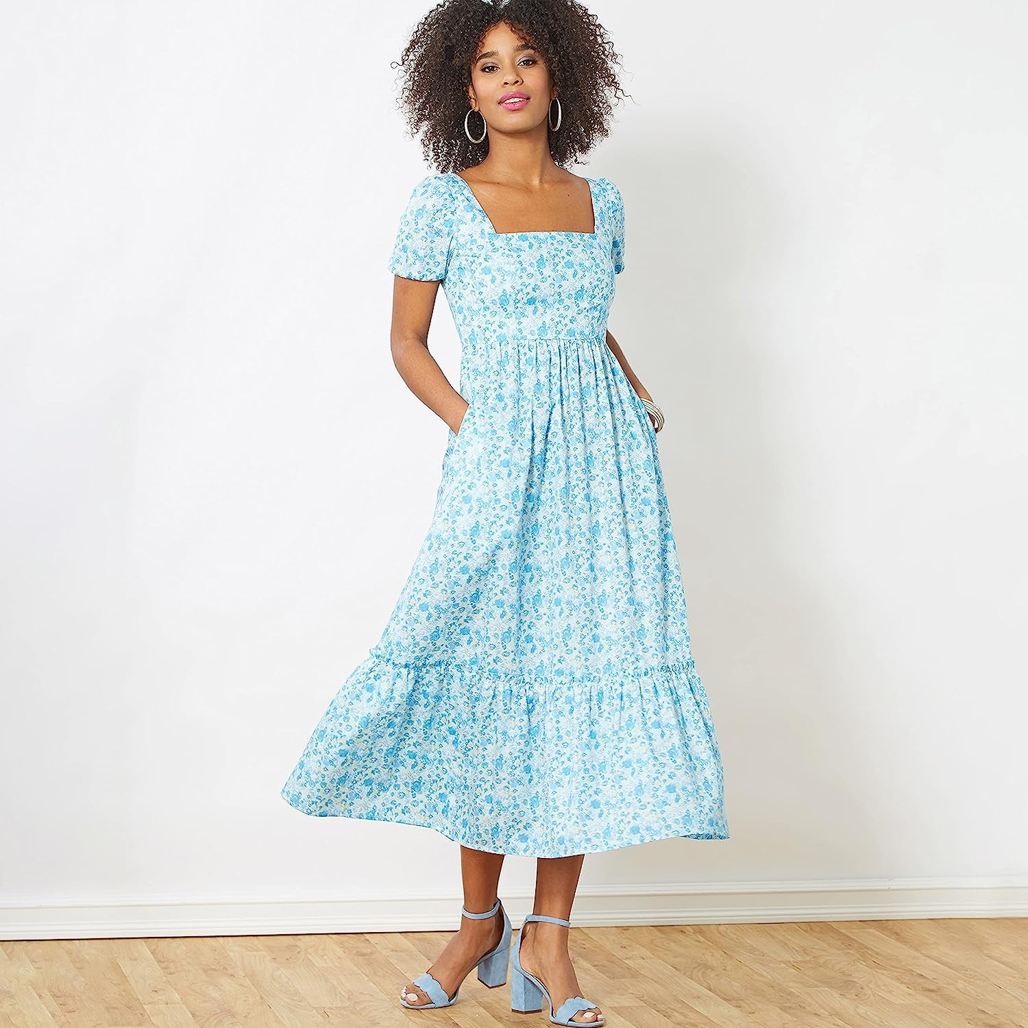 Misses&#39; Dress Sewing Pattern Kit, Code N6692. Sizes 6-8-10-12-14-16-18