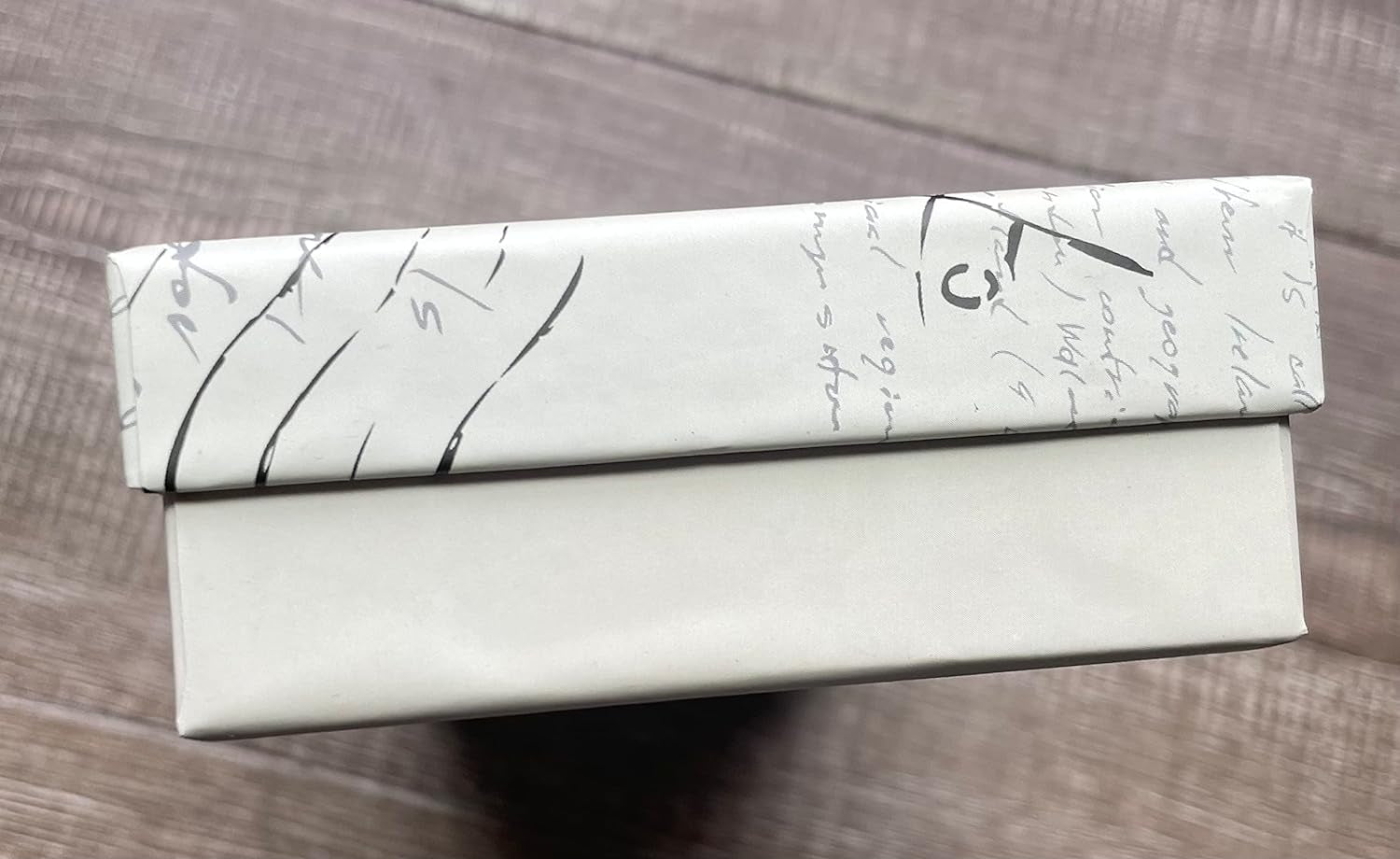 Hhhouu Calligraphy Set for Beginners Quill Pen and Ink Set Fancy Pens with Black Ink and 11 Nibs for Lettering,Drawing, Journaling, Signing, Invitation HO-Q-301