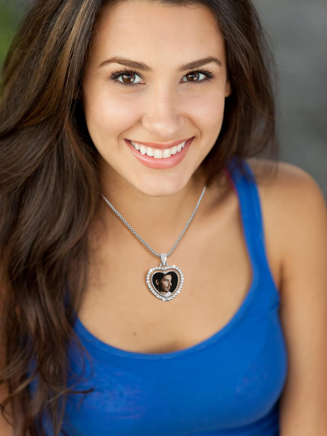 24 Pcs Sublimation Rhinestone Trays Pendant Set, Including 6 Double Sided Blank Rhinestone Bezel Trays, 6 Pcs Thick Chains with 12 Sublimation Discs for Making