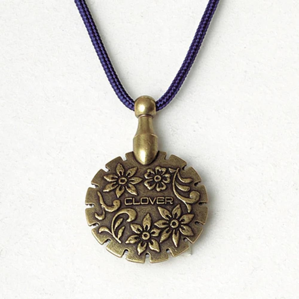 Thread Cutter Pendant Antique Gold, 1